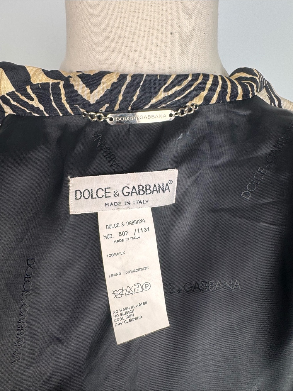 Vintage Dolce & Gabbana 100% Silk Animal Print Belted Jacket Size 42 - Picture 7 of 8